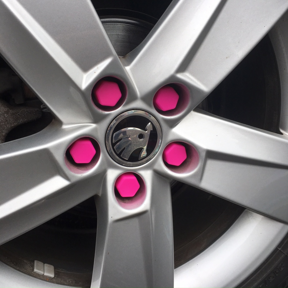 Silikónové krytky skrutiek kolies 17 mm sada 20 ks ŽLTÁ