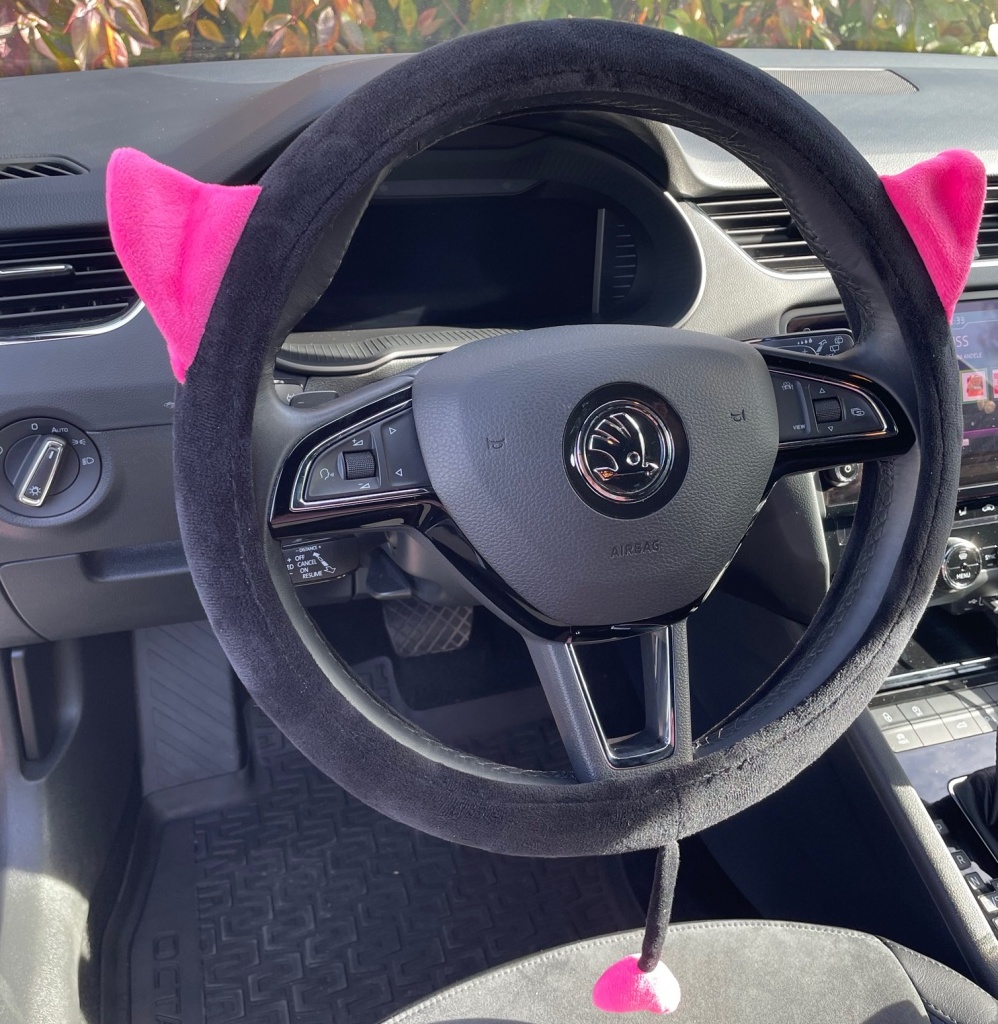 Protišmykový poťah volantu Devil Pink