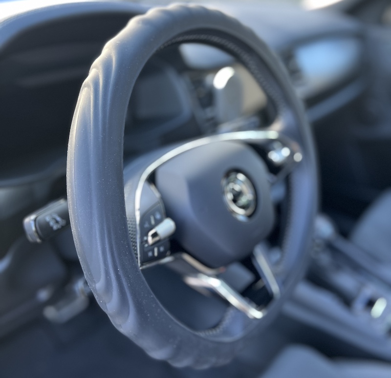 Silikónový poťah na volant GARO s vrúbkammi