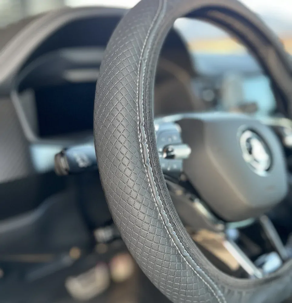 Koženkový poťah na volant Black - Blue