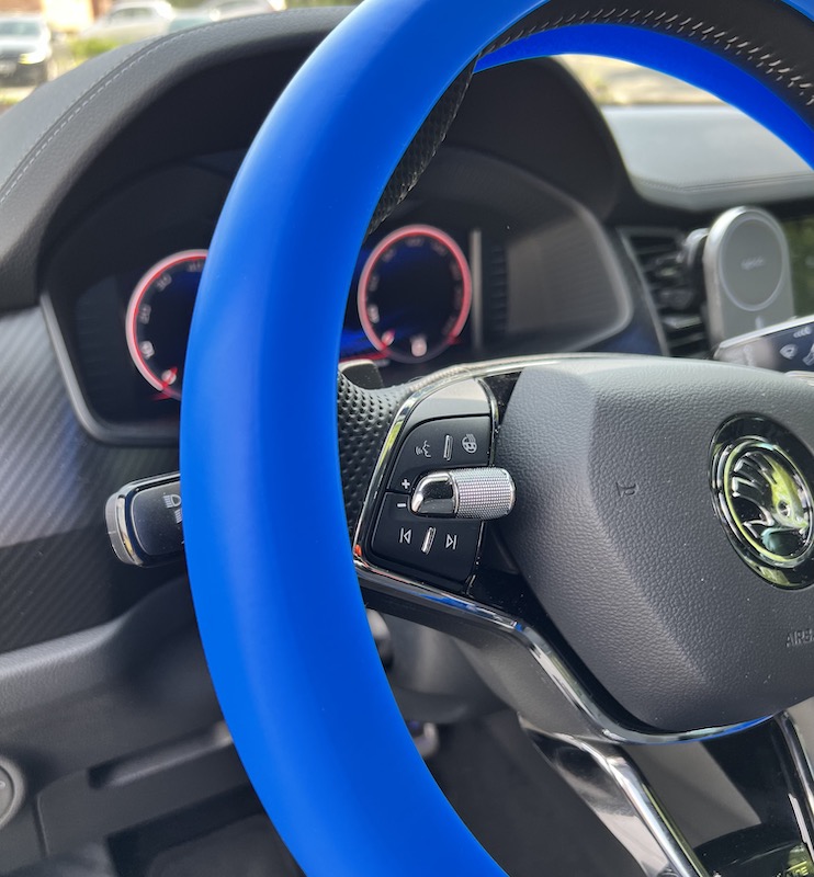 Silikónový poťah na volant GARO tmavo modry