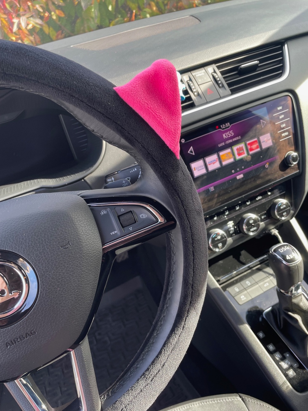 Protišmykový poťah volantu Devil Pink